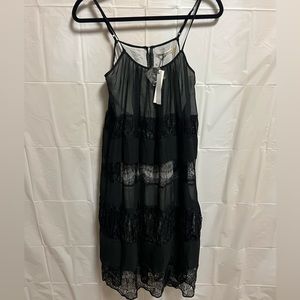 NWT Alice + Olivia Lace Black Dress. Size Xsmall